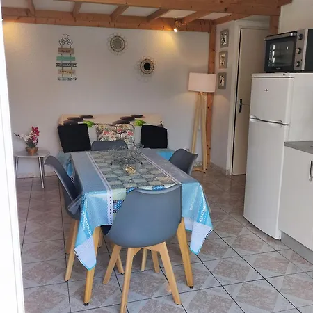 Douce Toison D'or Avec Clim Et Wifi Holiday home *